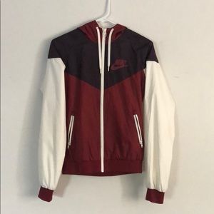 Nike wind breaker